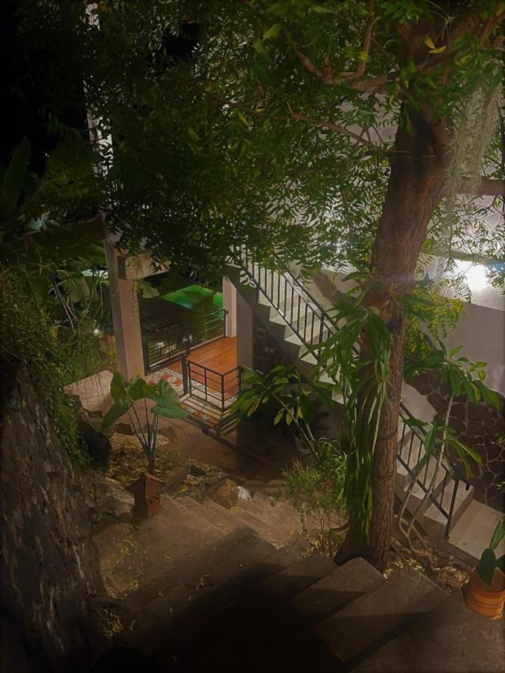 Liri Villa - Ocean, Hills, Valley View Lovina Exterior foto